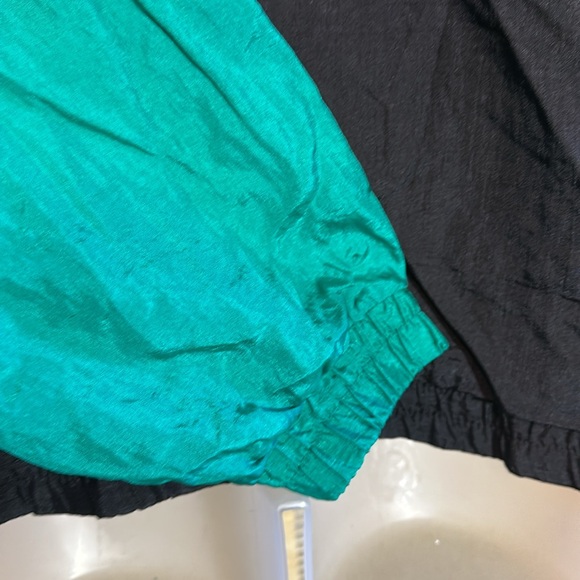 Ashley Hill Vintage 1990s Y2K Black Green Colorblock Zip Front Windbreaker Large - Picture 14 of 16